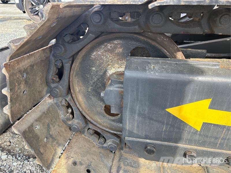 Komatsu PC40MR-2 Tracked Excavator Bagri goseničarji