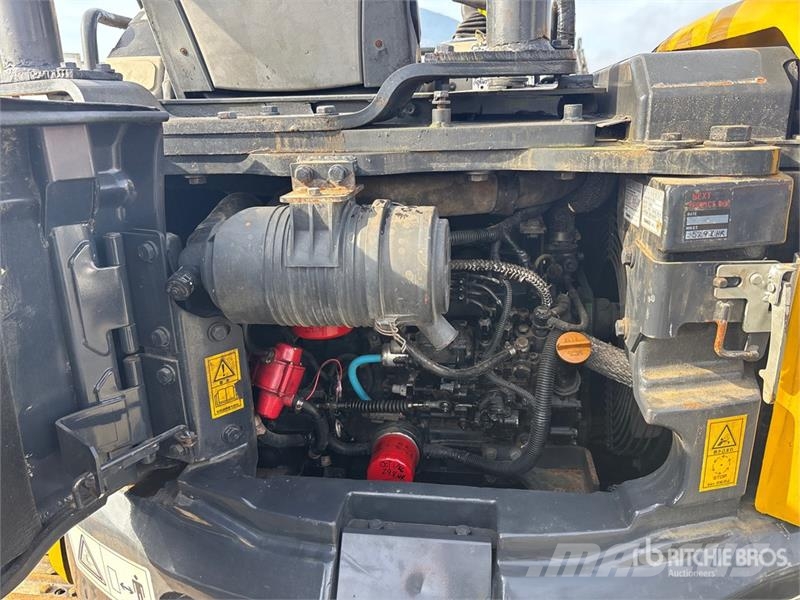 Komatsu PC40MR-2 Tracked Excavator Bagri goseničarji