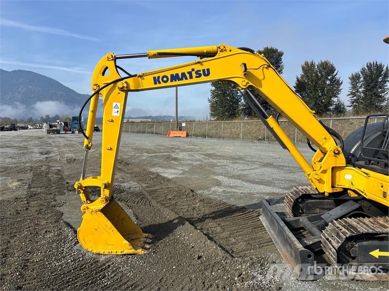 Komatsu PC40MR-2 Tracked Excavator Bagri goseničarji