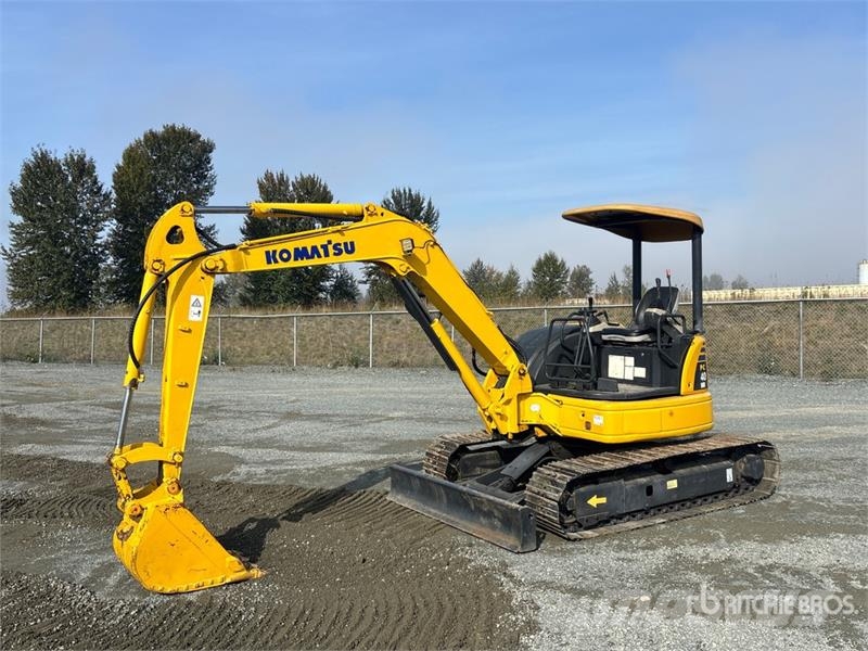 Komatsu PC40MR-2 Tracked Excavator Bagri goseničarji