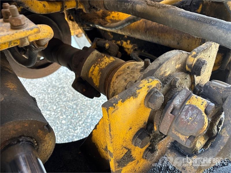 Komatsu WA500-3 Utovarivači na kotačima