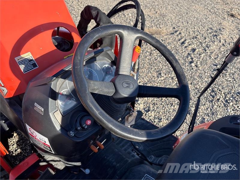 Kubota B2601HSD Manji traktori