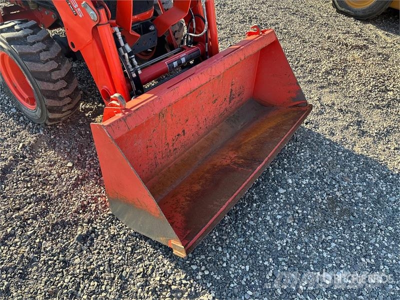 Kubota B2601HSD Manji traktori