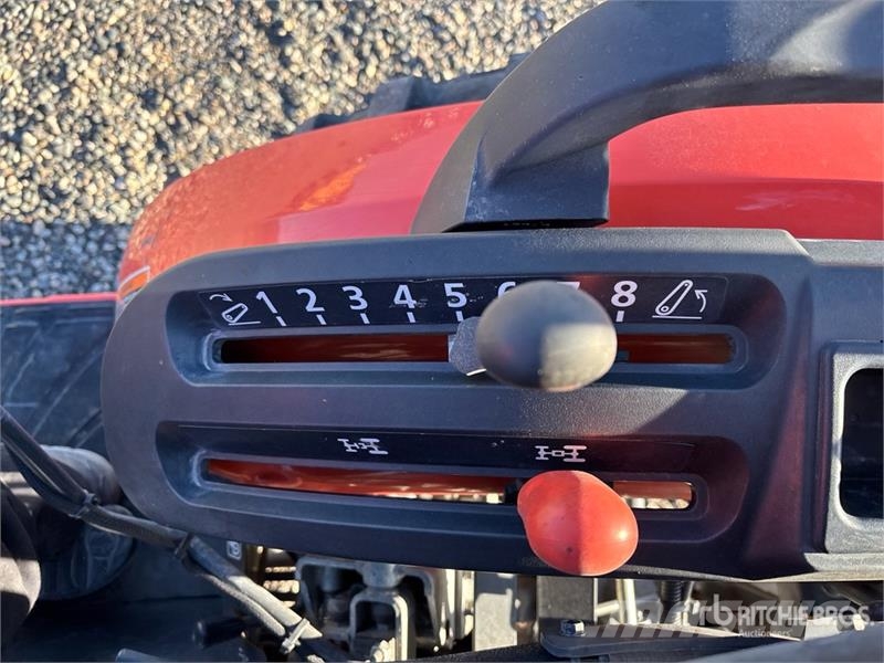 Kubota B2601HSD Compact tractors