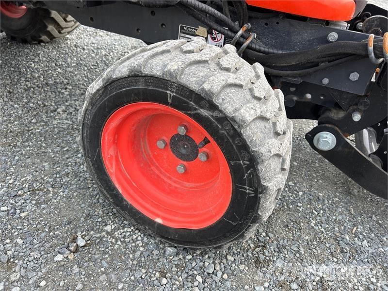 Kubota BX2380 4WD Utility Tractor Manji traktori