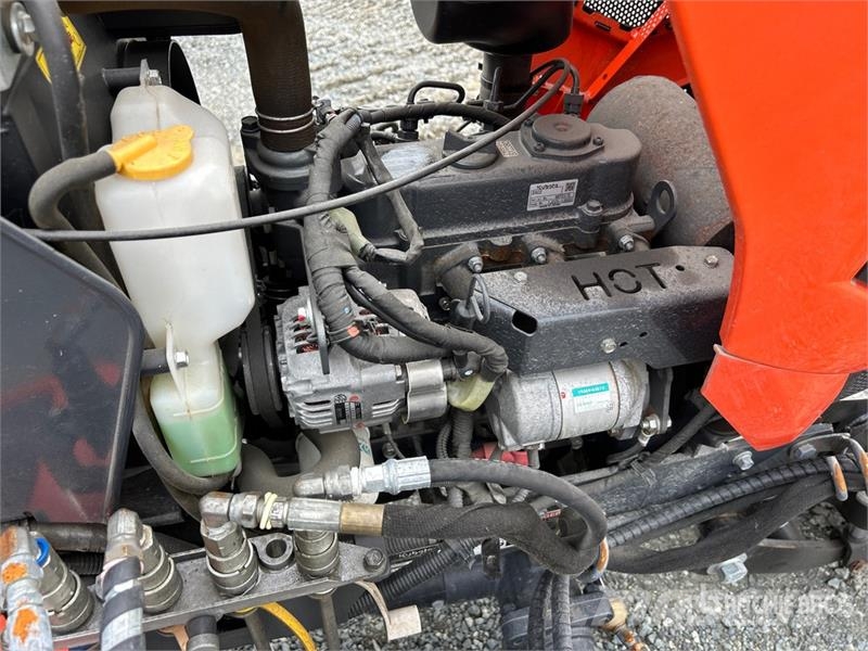 Kubota BX2380 4WD Utility Tractor Manji traktori
