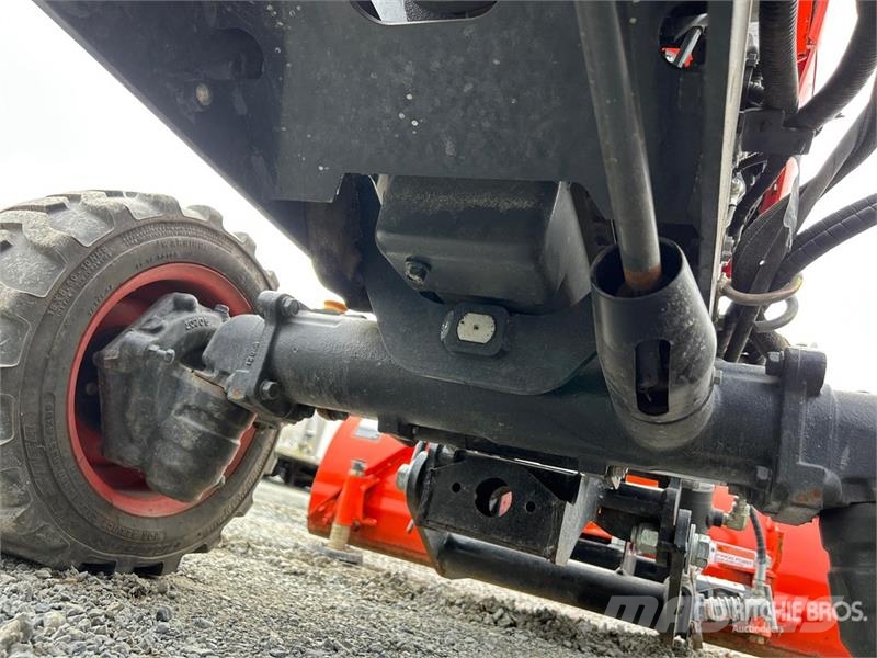 Kubota BX2380 4WD Utility Tractor Manji traktori