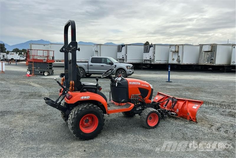 Kubota BX2380 4WD Utility Tractor Manji traktori