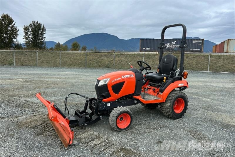 Kubota BX2380 4WD Utility Tractor Manji traktori