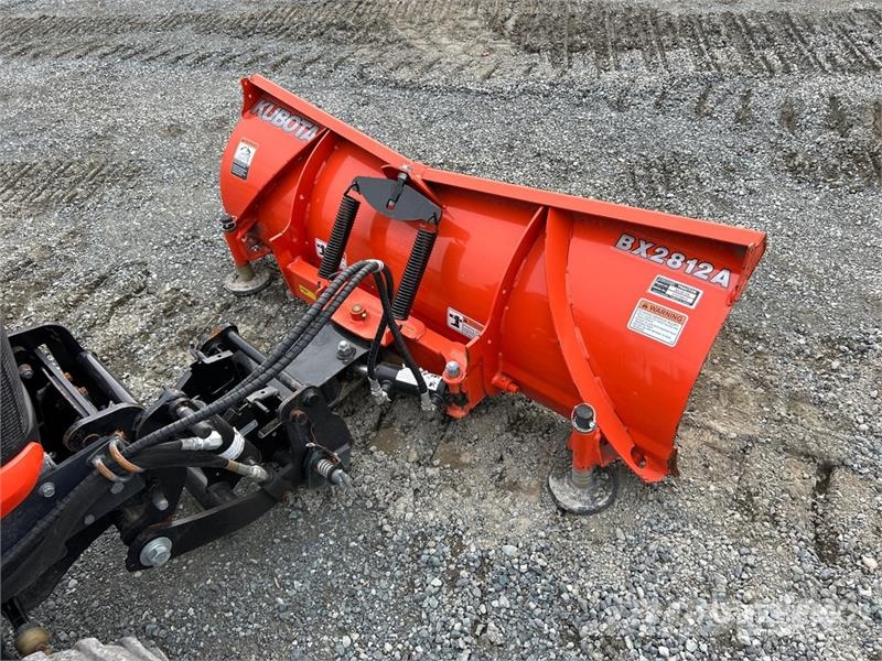 Kubota BX2380 4WD Utility Tractor Manji traktori