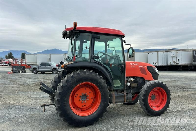 Kubota M4-071 4WD Tractor Traktoren