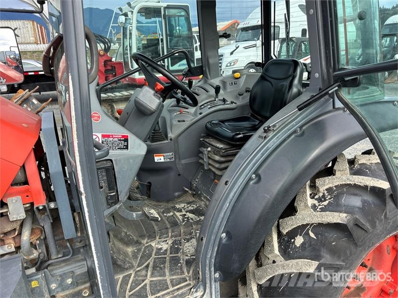Kubota M4-071 4WD Tractor Traktoren