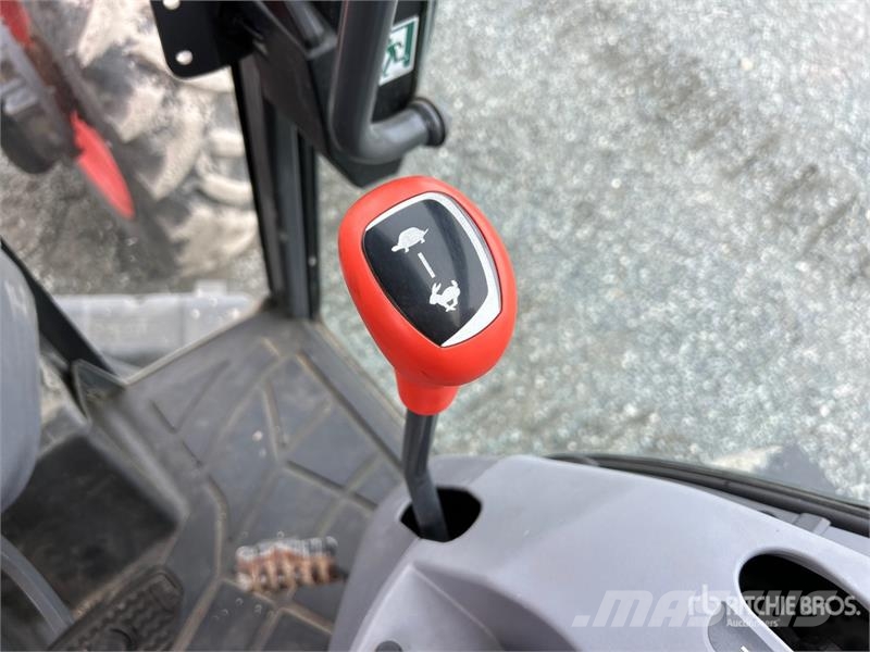 Kubota M4-071 4WD Tractor Traktorji