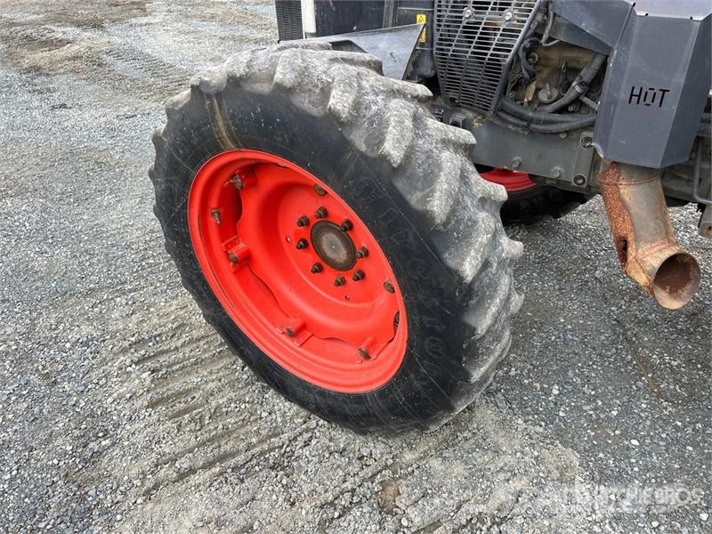Kubota M4-071 4WD Tractor Traktoren