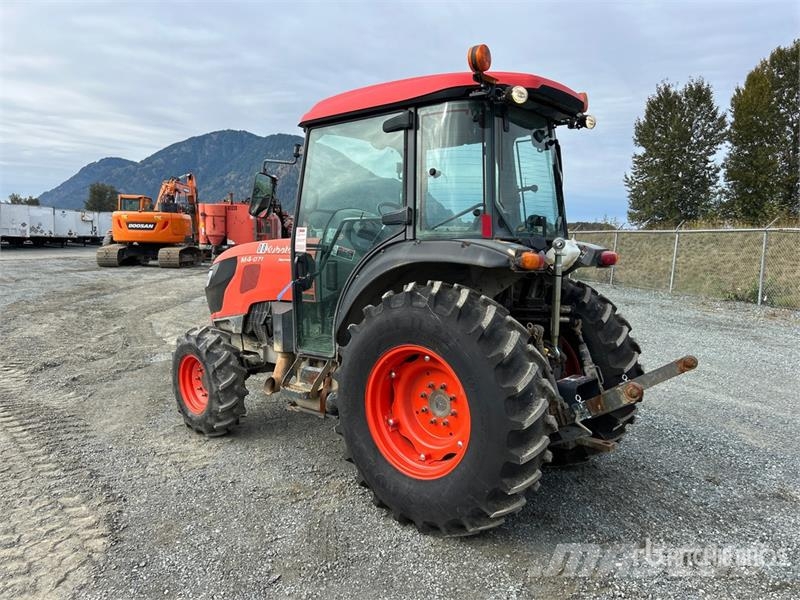 Kubota M4-071 4WD Tractor Traktorok