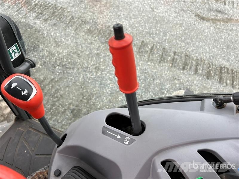 Kubota M4N-071HDCC 4WD Tractor Traktorok