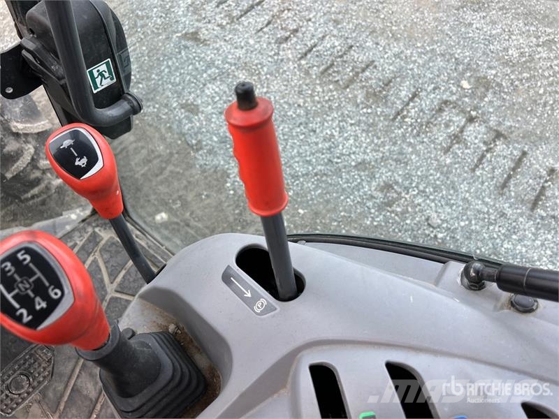 Kubota M4N-071HDCC 4WD Tractor Traktorok