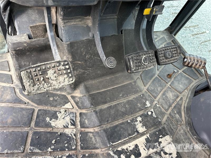Kubota M4N-071HDCC 4WD Tractor Traktorid