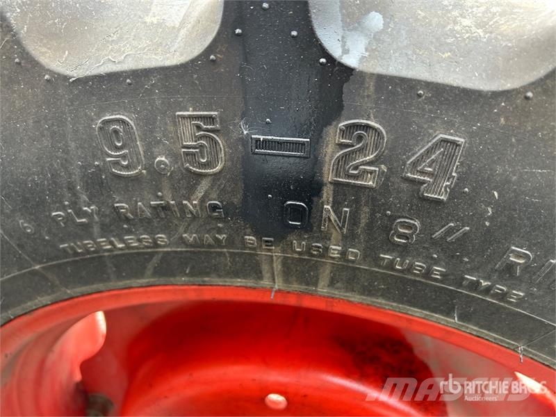 Kubota M4N-071HDCC1 4WD Utility Tractor Manji traktori