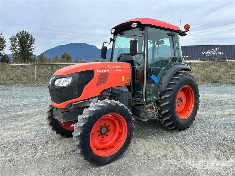 Kubota M4N-071HDCC1 4WD Utility Tractor Manji traktori