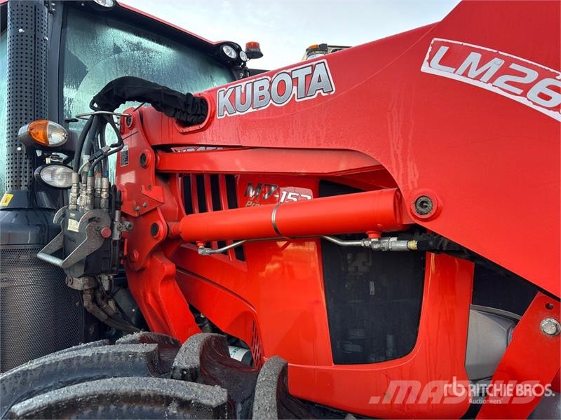 Kubota M7152 Premium 4WD Tractor 트랙터