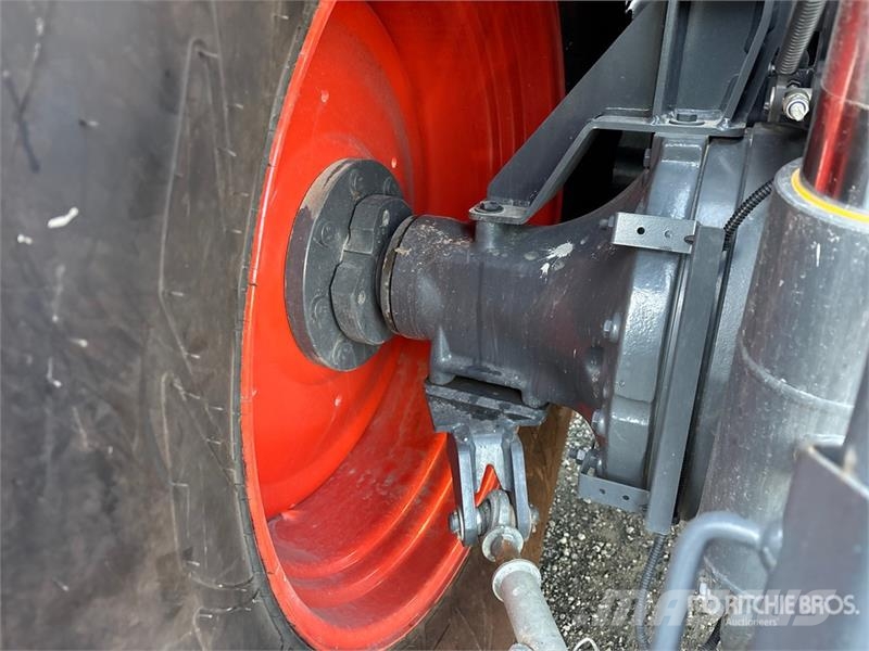 Kubota M7152 Premium 4WD Tractor 트랙터