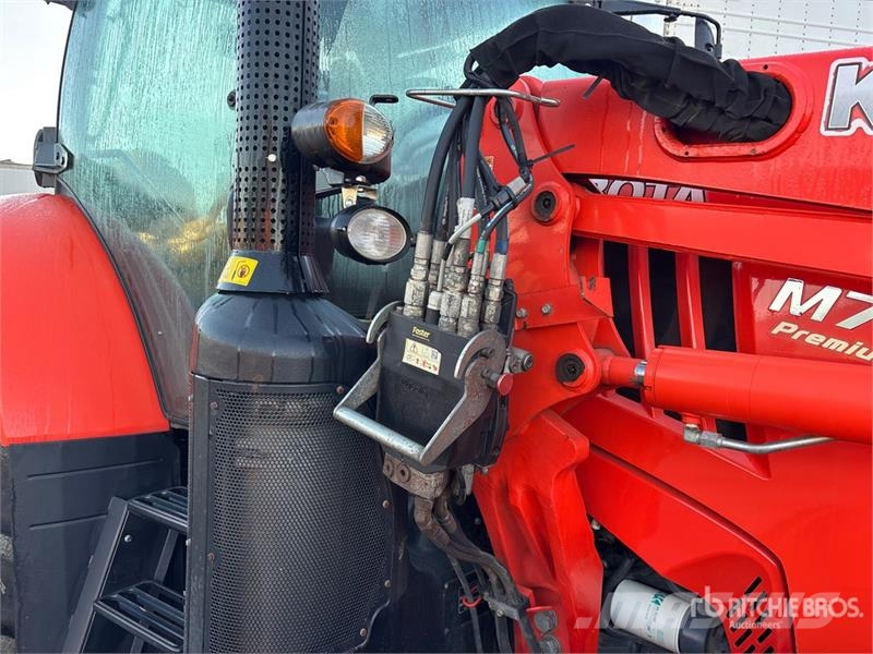 Kubota M7152 Premium 4WD Tractor 트랙터