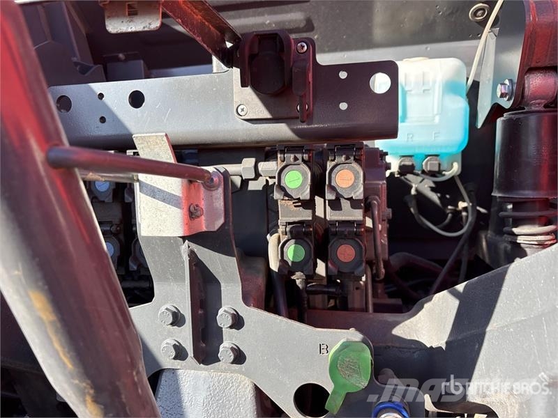 Kubota M7152 Premium 4WD Tractor 트랙터