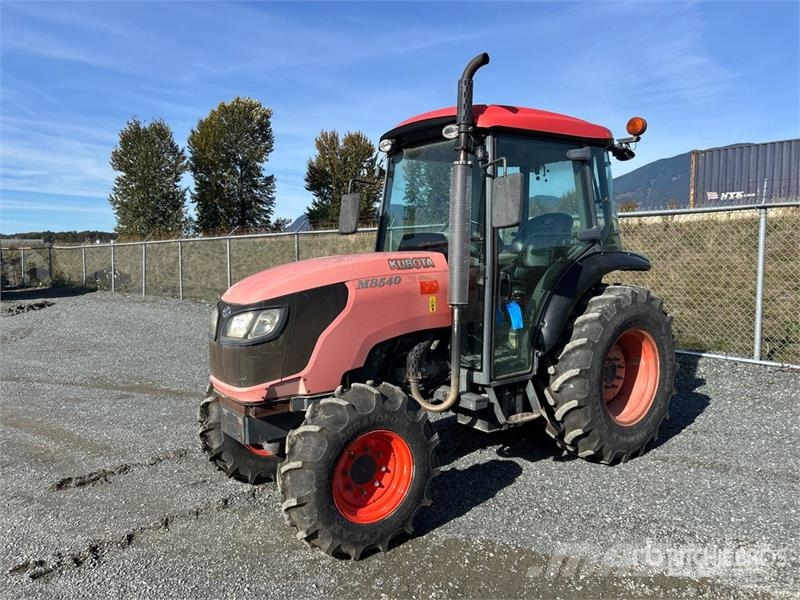 Kubota M8540 Traktorok