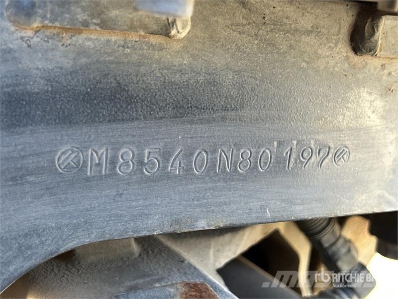 Kubota M8540 4WD Utility Tractor 小型拖拉机