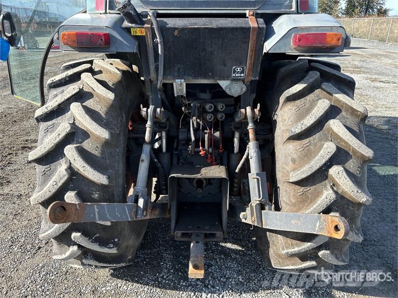 Kubota M8540 4WD Utility Tractor 小型拖拉机