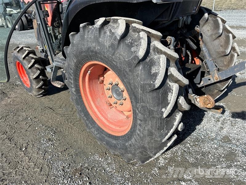 Kubota M8540 4WD Utility Tractor 小型拖拉机