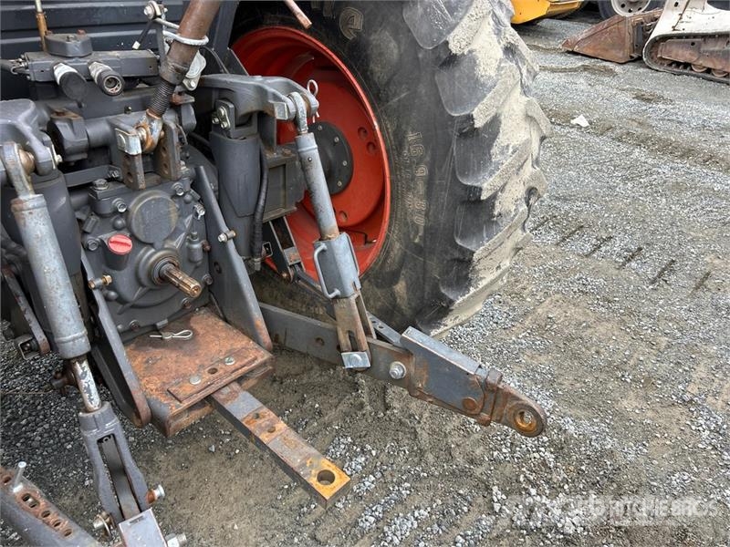 Kubota M8540D 4WD Tractor トラクター