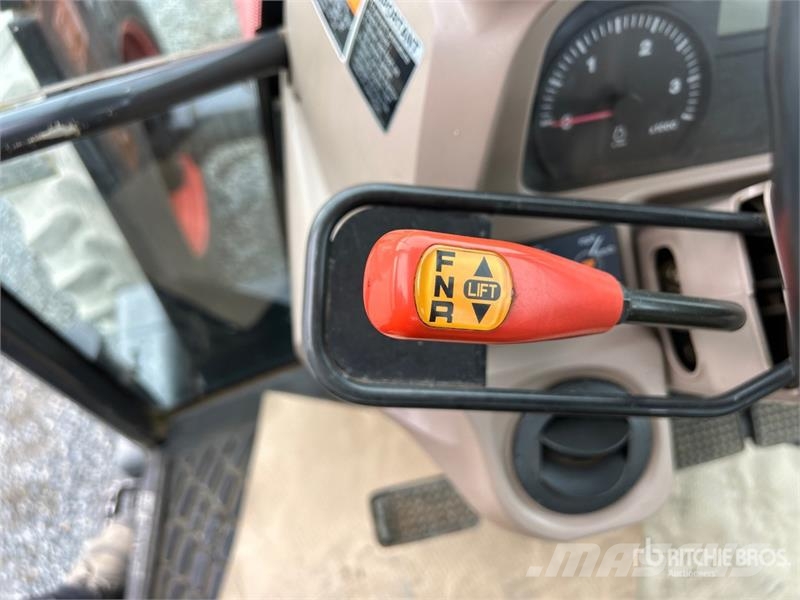 Kubota M8540D 4WD Tractor トラクター