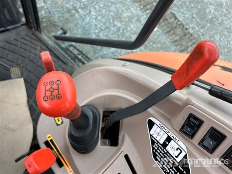 Kubota M8540D 4WD Tractor トラクター