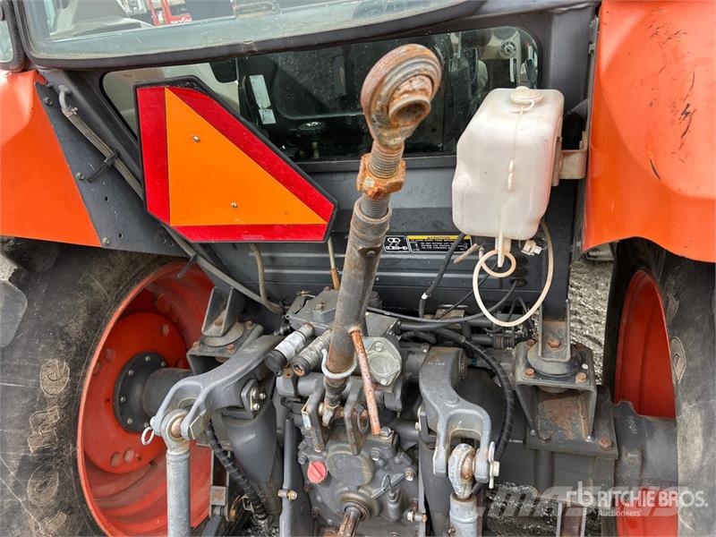 Kubota M8540DTNHC 4WD Utility Tractor Manji traktori