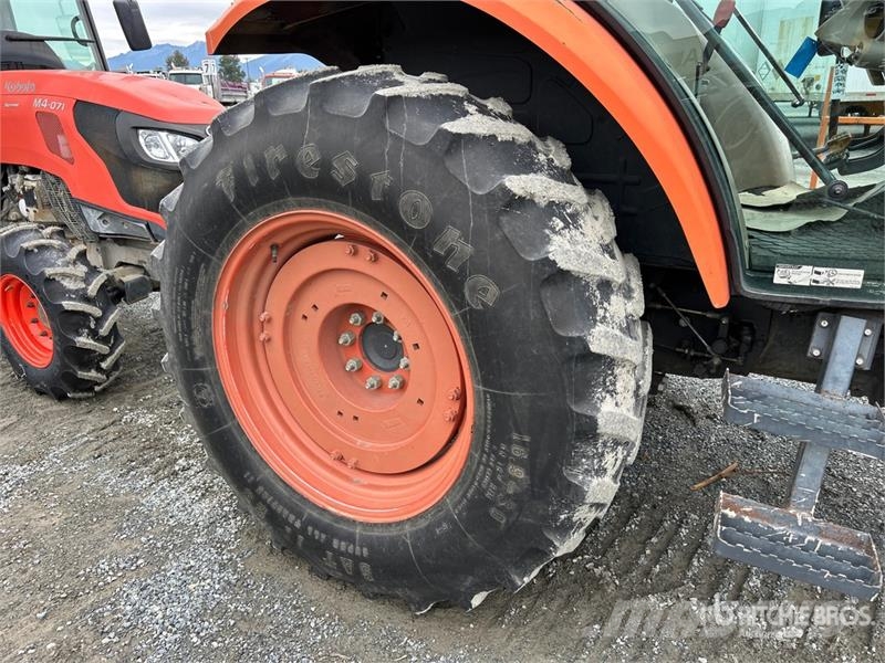 Kubota M8540DTNHC 4WD Utility Tractor Manji traktori
