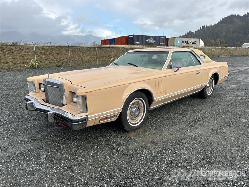 Lincoln Continental Mark VI Classic Car Auto