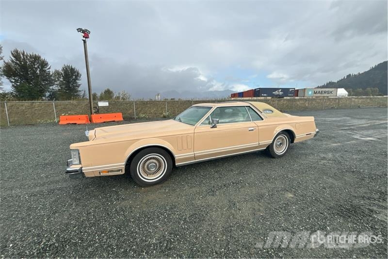 Lincoln Continental Mark VI Classic Car Auto