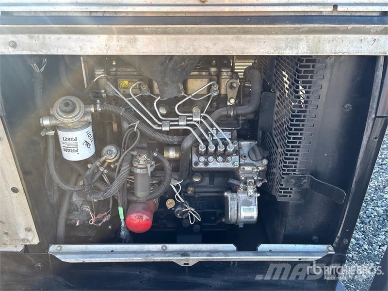 Lincoln Electric Electric Vantage 500 575 A Skid-Mounted M Heggesztő berendezések