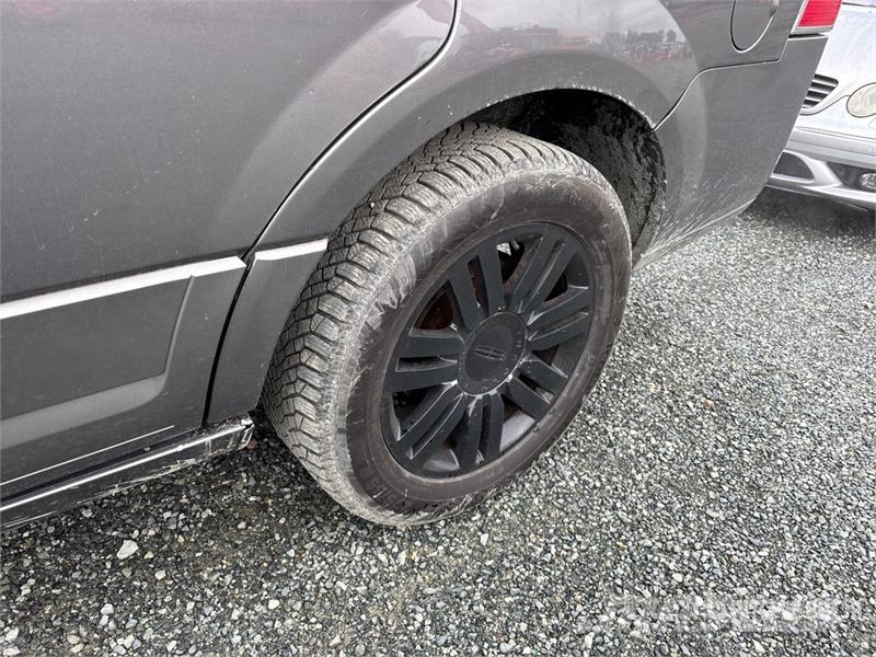 Lincoln Navigator 4WD SUV Masini