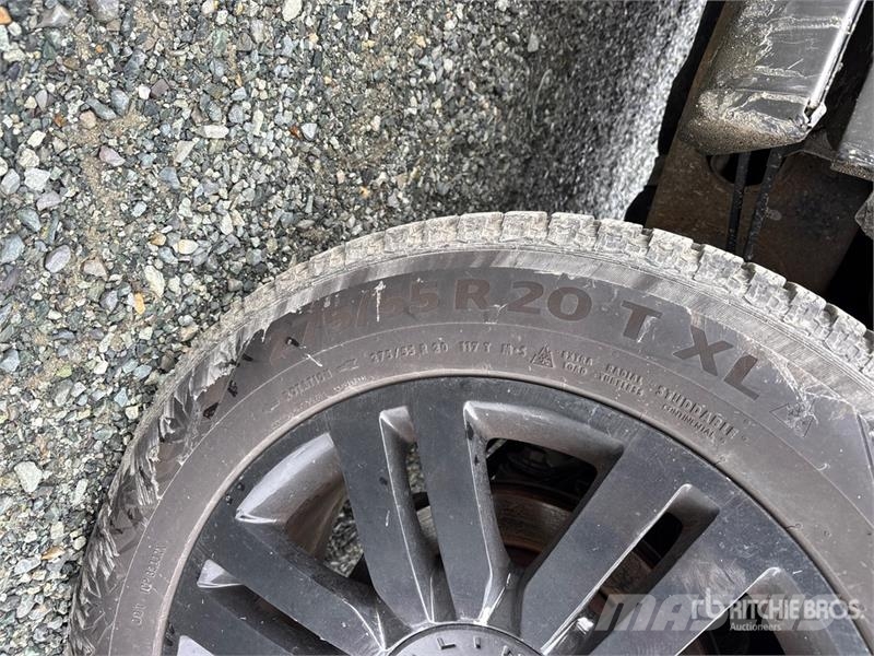 Lincoln Navigator 4WD SUV Masini