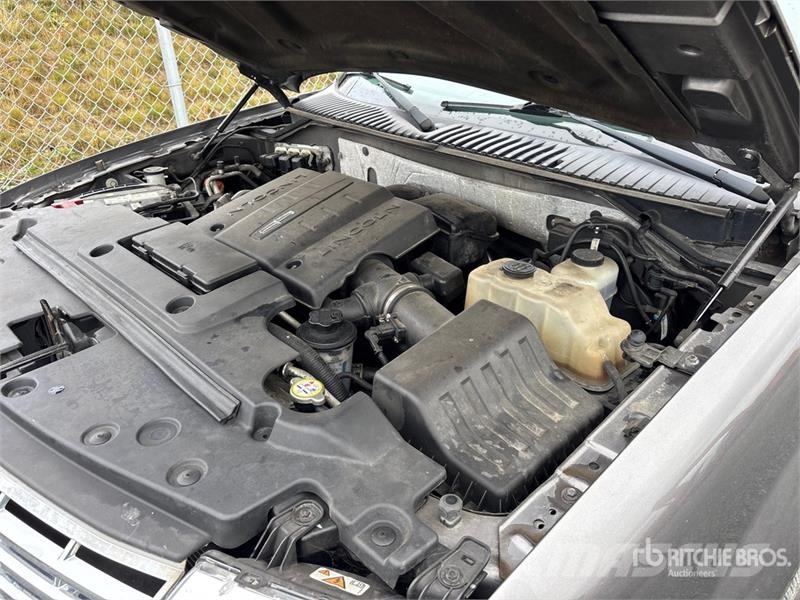 Lincoln Navigator 4WD SUV Masini