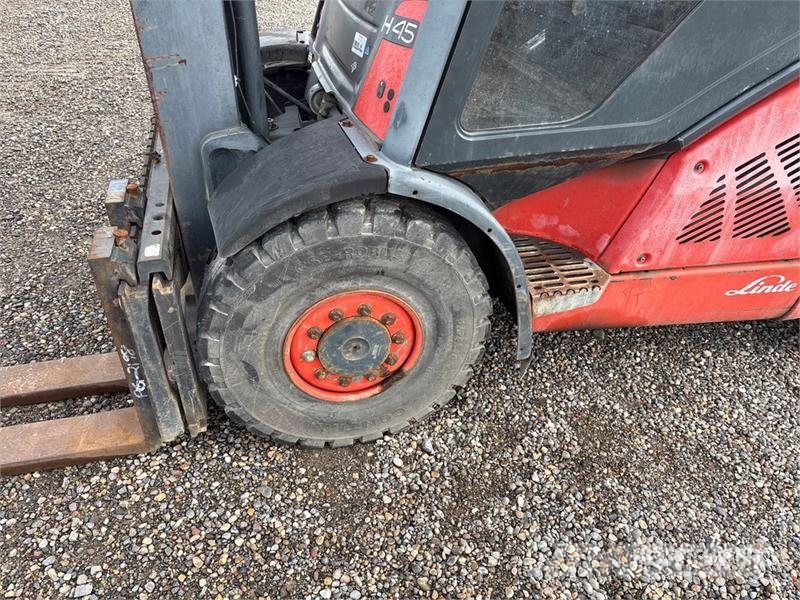 Linde H45 9000 lb Cushion Tire Forklift Targoncák-Egyéb