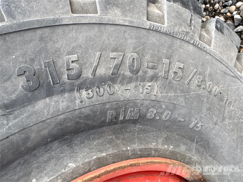 Linde H45 9000 lb Cushion Tire Forklift Інше