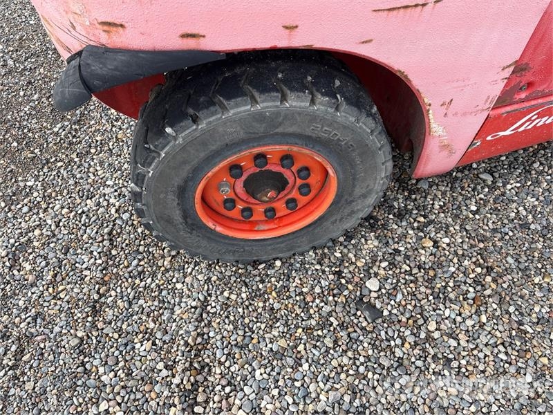 Linde H45 9000 lb Cushion Tire Forklift Інше