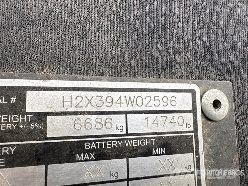 Linde H45 9000 lb Pneumatic Tire Forklift Інше
