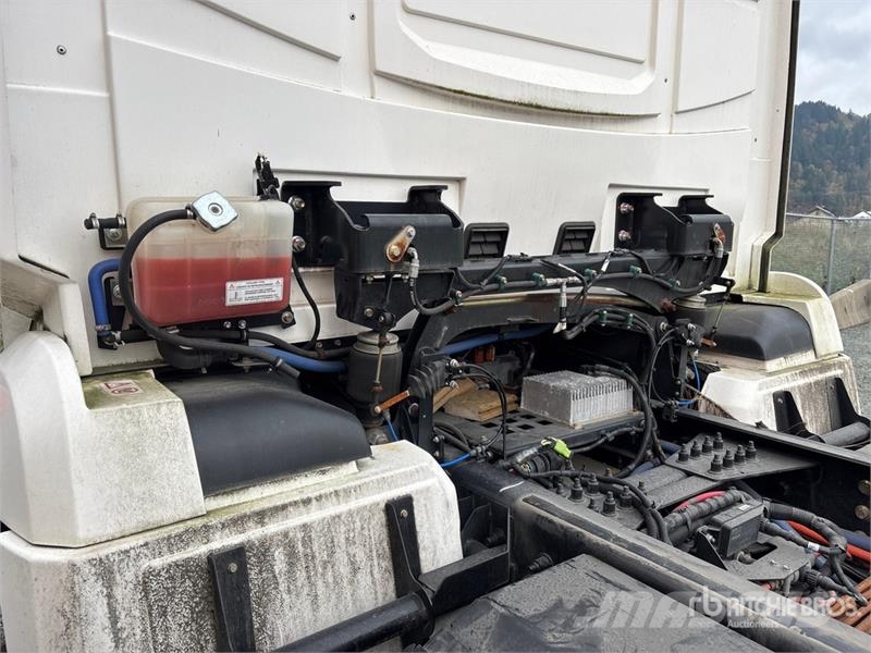  Lion 6 4x2 Electric Cab and Chassis Kabine i unutrašnjost
