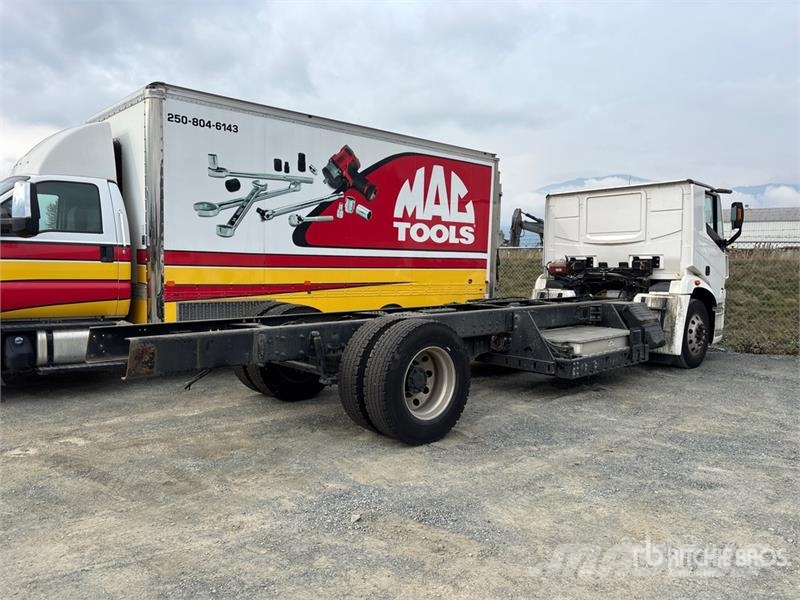  Lion 6 4x2 Electric Cab and Chassis Kabine i unutrašnjost
