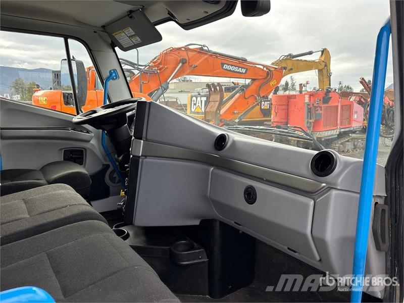  Lion 6 4x2 Electric Cab and Chassis Kabine i unutrašnjost
